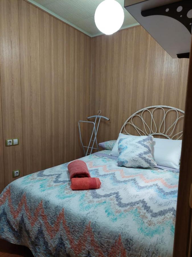 Daniela'S House Riudoms Bed & Breakfast Exterior foto